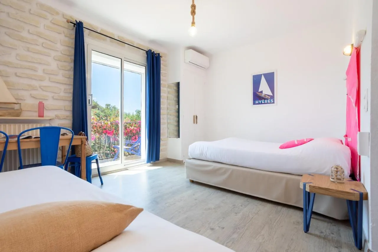 Hôtel Almanarre Plage - Hôtel Eco-Responsable Hyères 2*,  France