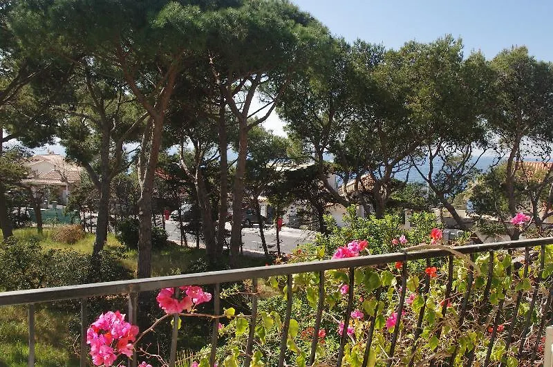 Hotel Almanarre Plage - Hotel Eco-Responsable Face A La Mer Hyeres 2*,  France
