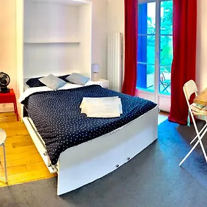 Appartement Alerte Bien Rare ! Studio Avec Terrasse