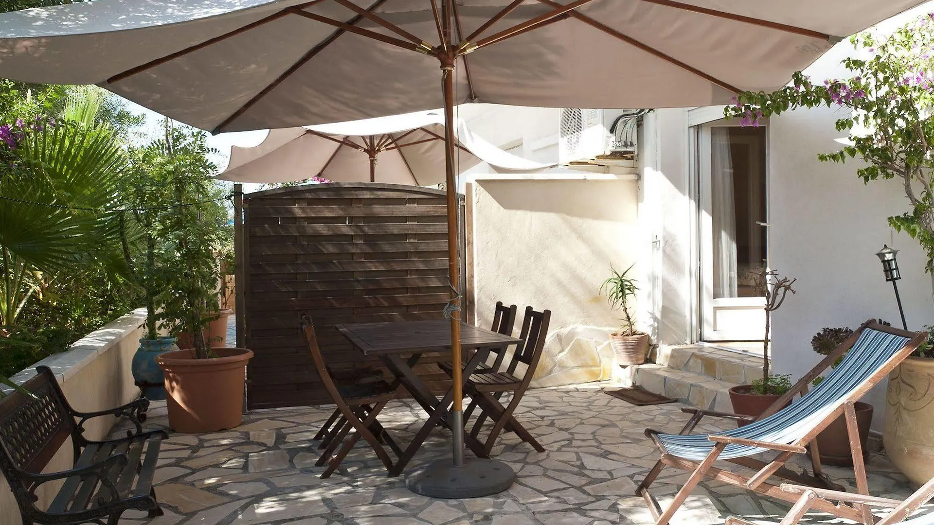 Hôtel Almanarre Plage - Hôtel Eco-Responsable Hyères 2*,